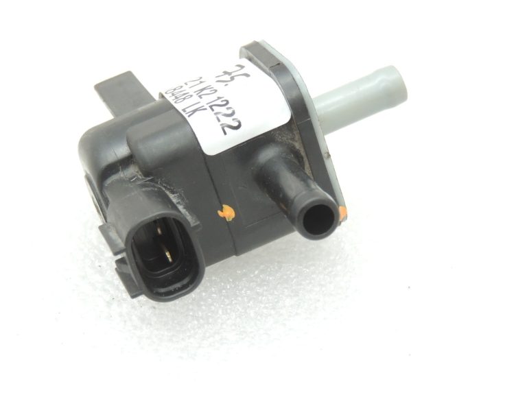 Toyota Yaris IV XP210 1.5 M15AFKS Vakuuma vārsta solenoīda vārsts 25860F303030