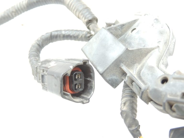 Toyota Yaris IV XP210 1.5 M15AFKS degvielas iesmidzinātāja elektroinstalācijas instalācija 82126K0030