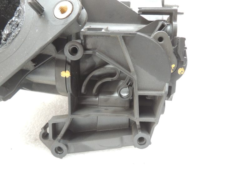 Oriģinālā BMW E90 LCI F10 F20 F21 F30 N47N ieplūdes kolektors ieplūdes kolektors 7812938