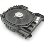 BMW 5. sērijas F10 F11 F18 LCI skaļrunis Centrālais bass kreisais 65139195199