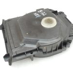 BMW 5. sērijas F10 F11 F18 LCI skaļrunis Centrālais bass kreisais 65139195199