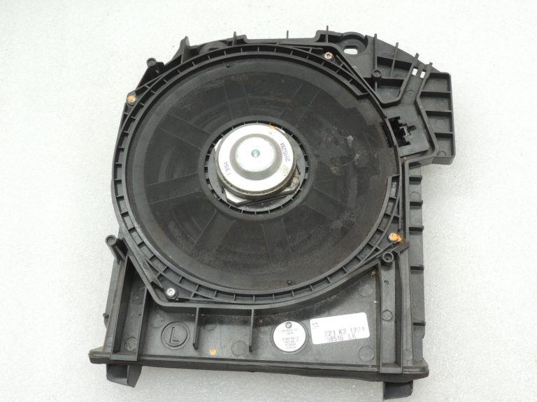 BMW 5. sērijas F10 F11 F18 LCI skaļrunis Centrālais bass kreisais 65139195199