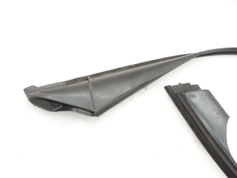 Oriģinālā BMW 5. sērijas F10 F11 durvju gumijas blīvējums priekšējā labā augšējā daļa 51767182286