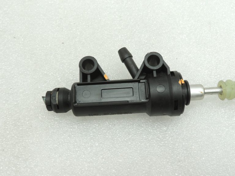 Bmw F06 F07 F07 F10 F11 F12 F12 F25 Sajūga galvenais cilindrs 21526789732