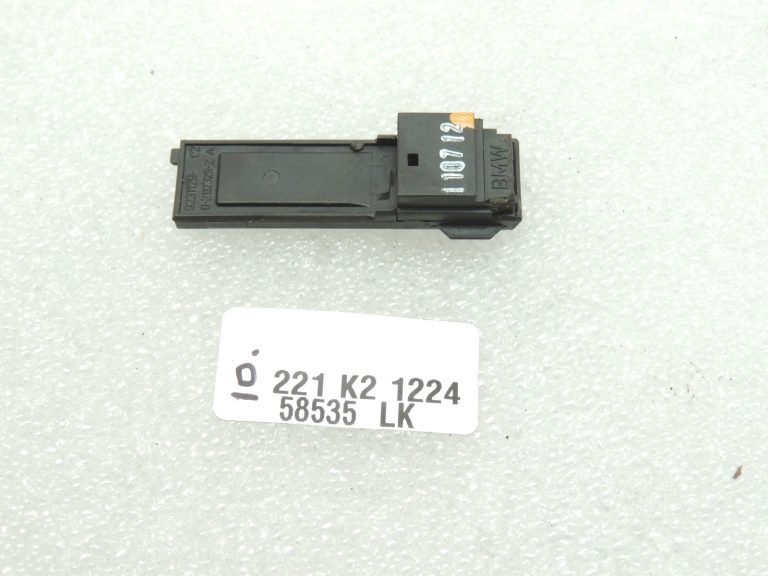 Oriģinālais Bmw F06 F07 F07 F10 F11 F12 F12 F25 Sajūga galvenā cilindra sensors 61319231129