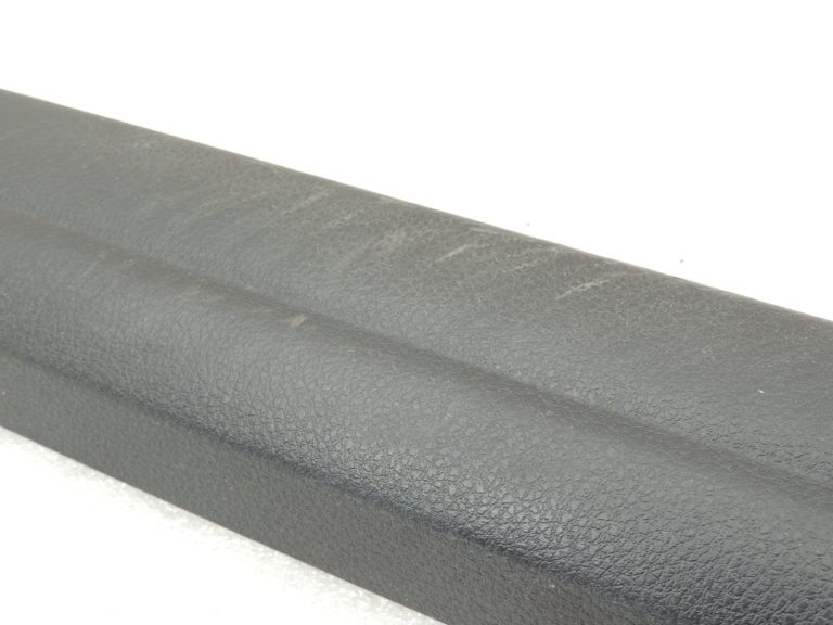 Oriģinālā BMW 5. sērijas F10 F11 priekšējo durvju sliekšņu paneļi melni 51349162721