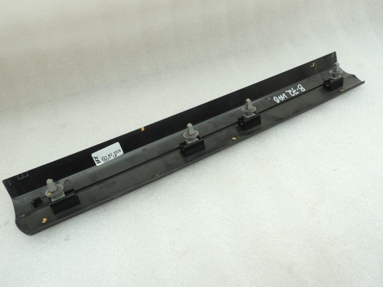 Oriģinālā BMW 5. sērijas F10 F11 priekšējo durvju sliekšņu paneļi melni 51349162721