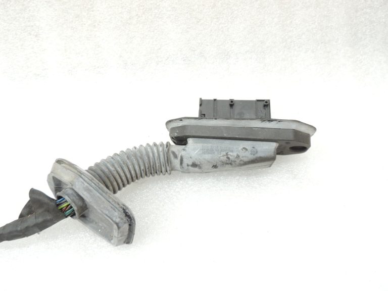 Oriģinālā BMW 5. sērijas F10 F11 durvju vadu instalācija vadītāja pusē priekšā pa kreisi 9273426