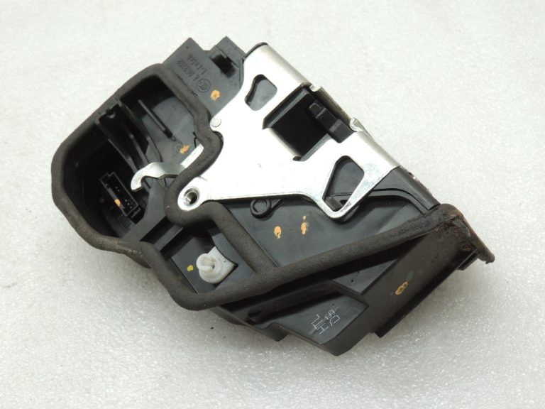 Bmw F06 F07 F07 F10 F10 F11 F01 F02 Aizmugurējo kreiso durvju slēdzene 51227202147 7202147