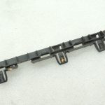 Oriģinālā BMW 5. sērijas F10 F11 priekšējās labās sānu svārku daļas stiprinājums 51777184776