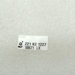 Oriģinālā BMW 5. sērijas F10 F11 priekšējās kreisās sānu svārku daļas stiprinājums 51777184775