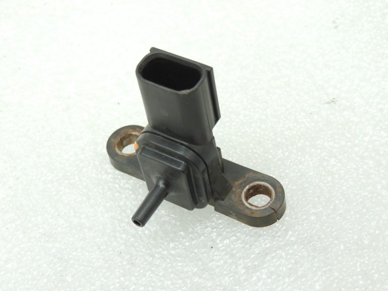 Toyota Yaris IV XP210 1.5 HEV 68kW kartes sensors 89421-33010