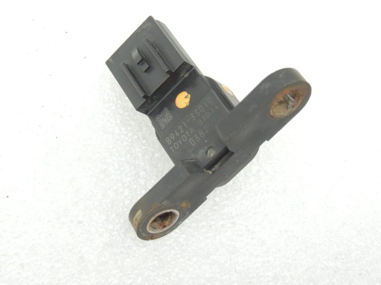 Toyota Yaris IV XP210 1.5 HEV 68kW kartes sensors 89421-33010