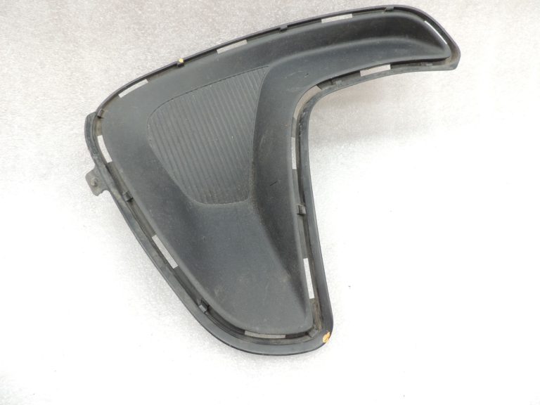 Toyota Yaris IV XP210 HEV bampera apdare priekšējā labā 52112-K0010