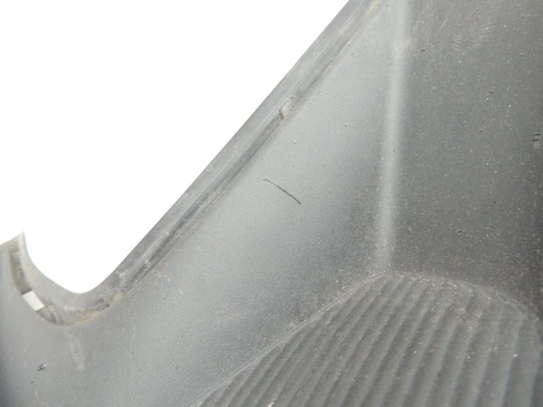 Toyota Yaris IV XP210 HEV bampera apdare priekšējā labā 52112-K0010