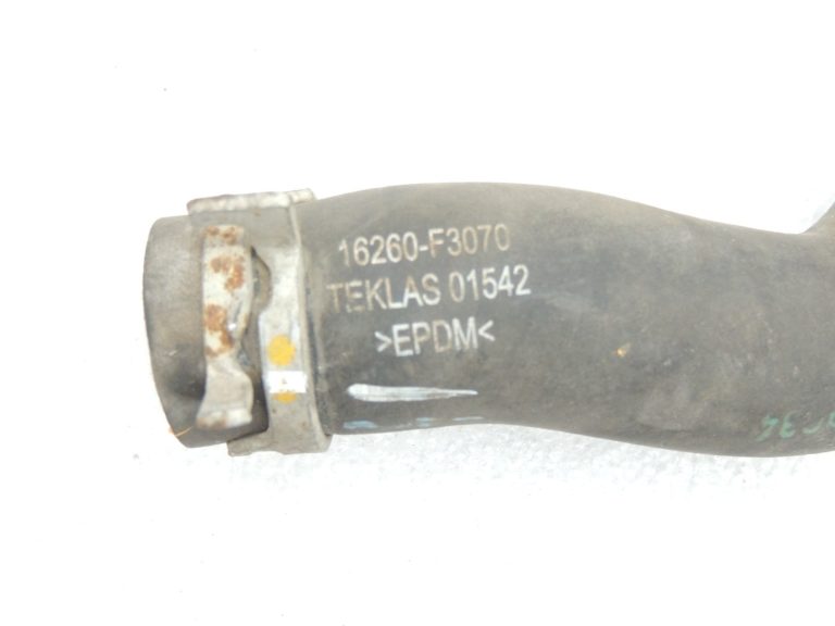 Oriģinālā komplektācijā Toyota Yaris IV XP210 1.5 M15AFKS dzesēšanas šķidruma šļūtene 16283F3050