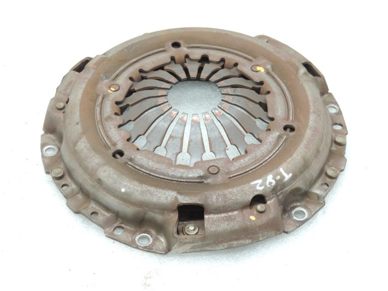 Oriģinālā aprīkojuma Toyota Yaris IV XP210 1.5 M15AFKS Sajūga spiediena disks 31210K0010