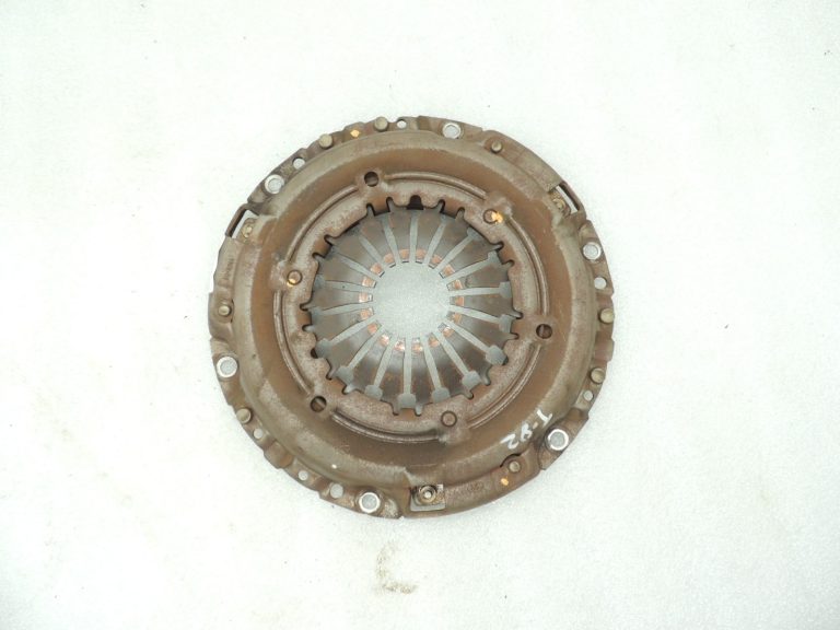 Oriģinālā aprīkojuma Toyota Yaris IV XP210 1.5 M15AFKS Sajūga spiediena disks 31210K0010