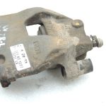 Toyota Yaris IV XP210 bremžu suports priekšējais kreisais 47750K0030