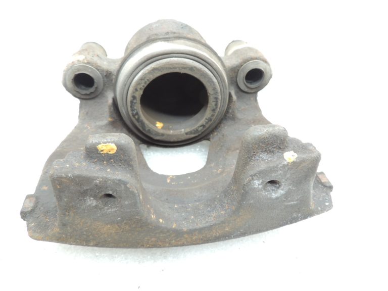 Toyota Yaris IV XP210 Bremžu suports priekšējais labais 47730K0030