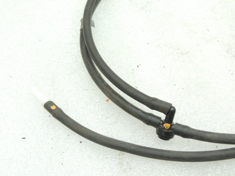 Oriģinālā aprīkojuma Toyota Yaris IV XP210 vējstikla mazgāšanas sprauslas līnija 9006916009