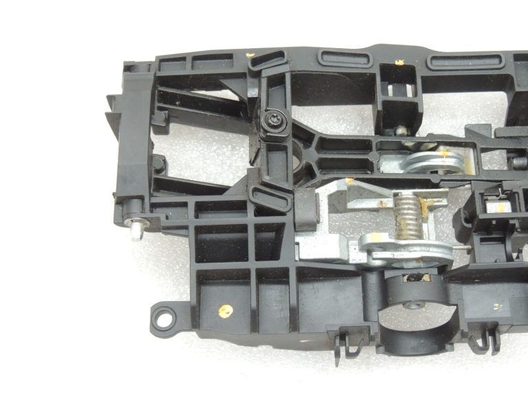 BMW F06 F06 F10 F11 F12 F12 F13 Ārējais roktura turētājs aizmugurējais kreisais