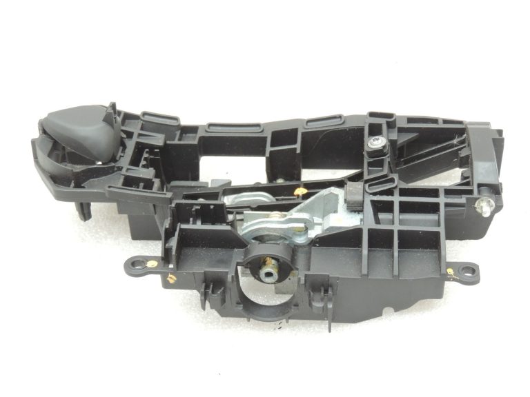 BMW F06 F06 F10 F11 F12 F12 F13 Ārējais roktura turētājs labajā pusē 51217175650