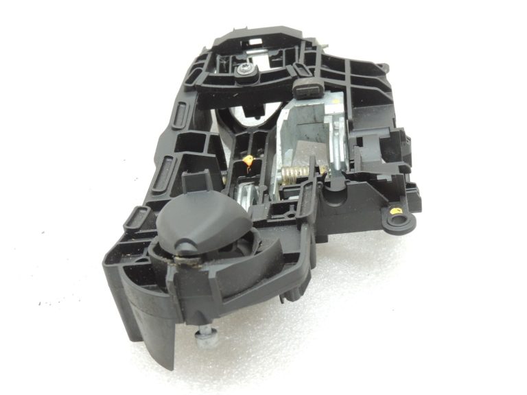 BMW F06 F06 F10 F11 F12 F12 F13 Ārējais roktura turētājs labajā pusē 51217175650