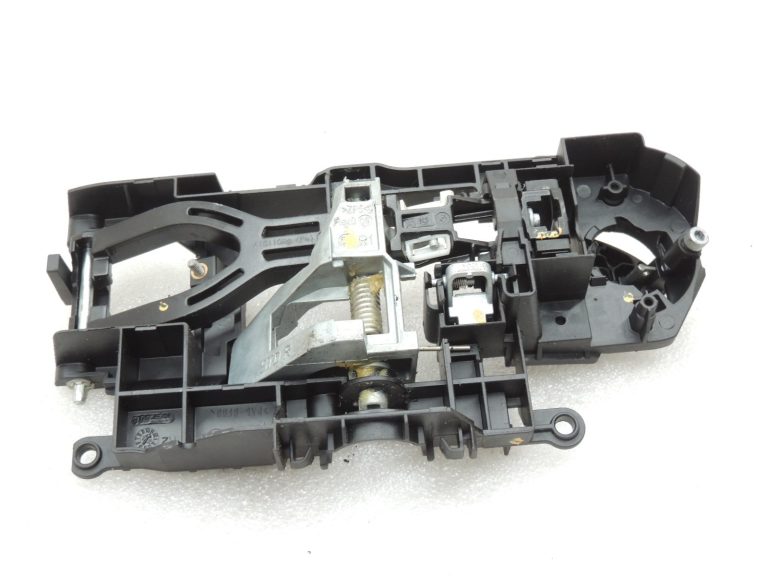 BMW F06 F06 F10 F11 F12 F12 F13 Ārējais roktura turētājs labajā pusē 51217175650