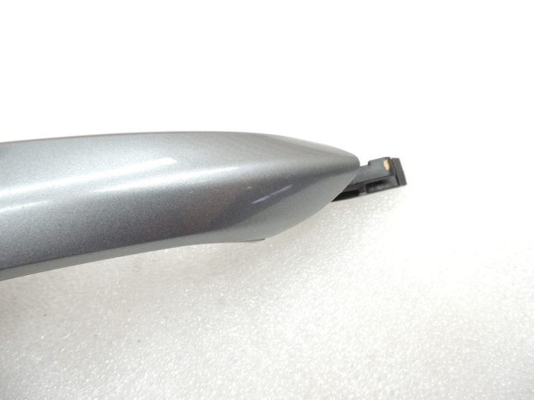 Oriģinālā BMW F06 F06 F10 F11 F11 F12 F12 F13 Ārējā rokturis labajā pusē SPACEGREY METALLIC (A52)