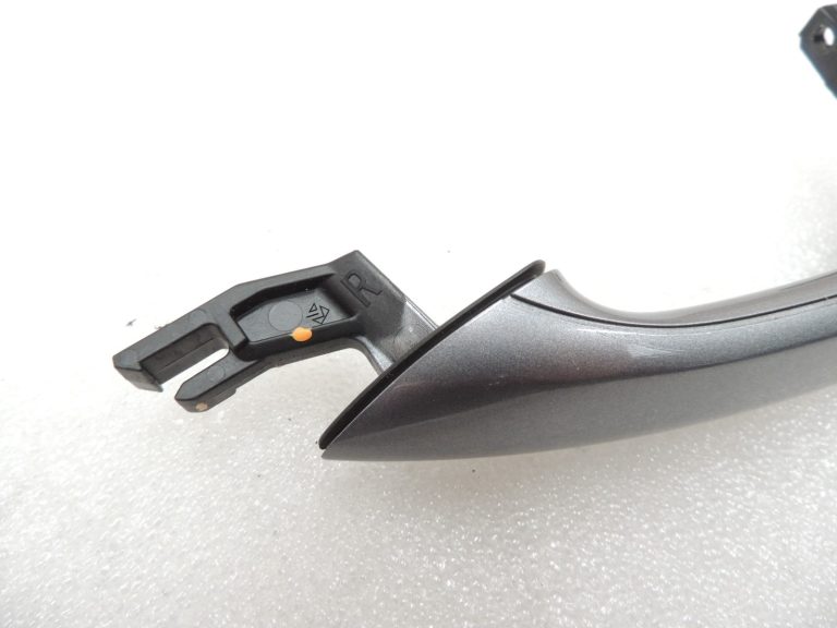 Oriģinālā BMW F06 F06 F10 F11 F11 F12 F12 F13 Ārējā rokturis labajā pusē SPACEGREY METALLIC (A52)