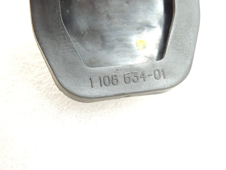 Oriģinālais BMW 5. sērijas F10 F11 F30 G20 pedāļa pārsegs pedāļa gumijas komplekts 1108634 1160422