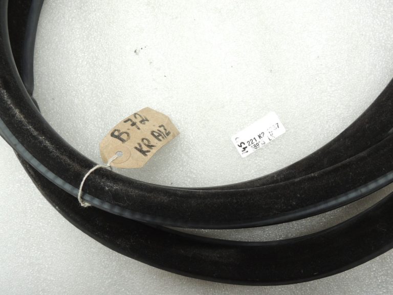 Oriģinālais BMW 5. sērijas F10 sedana durvju blīvējums gumijas aizmugurējo durvju blīvējums 51767182287