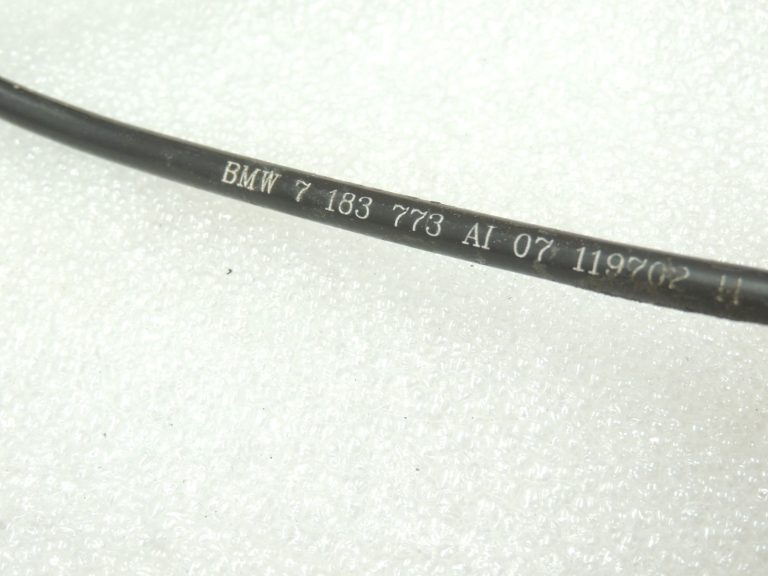 Oriģinālā BMW F06 F10 F11 F12 F12 F13 dzinēja pārsega atbrīvošanas trose 7183773