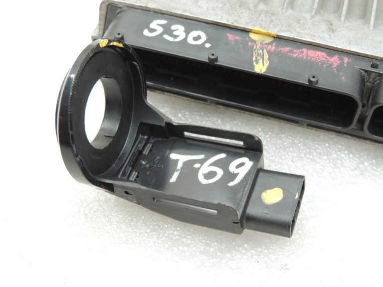 Toyota Yaris P13 1.3 VVT-i 1NRFE Motora vadības bloks Vadības bloks 896610DF50