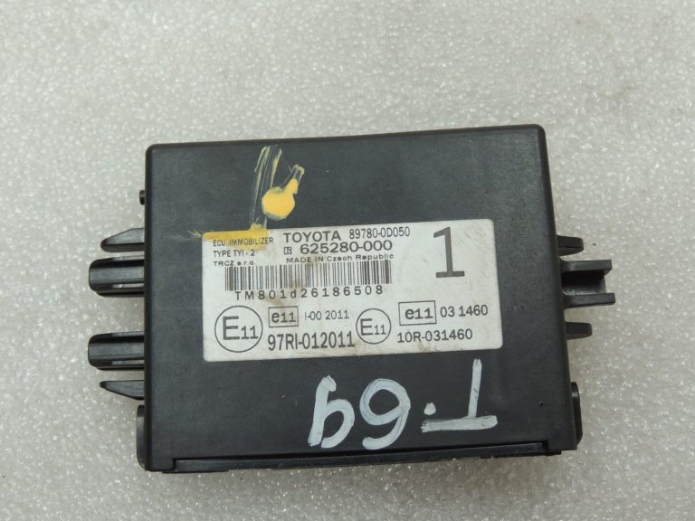 Toyota Yaris P13 1.3 VVT-i 1NRFE Motora vadības bloks Vadības bloks 896610DF50
