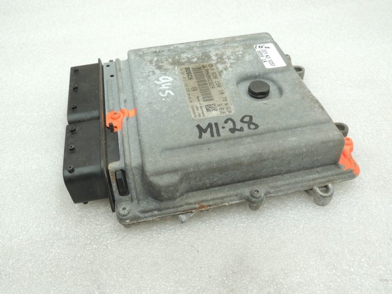 Mitsubishi Colt VI Z3 1,5Di-D M639 Motora vadības bloks Vadības bloks MN902329