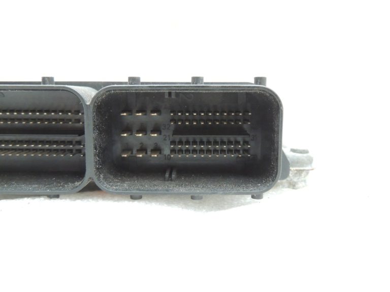 Mitsubishi Colt VI Z3 1,5Di-D M639 Motora vadības bloks Vadības bloks MN902329