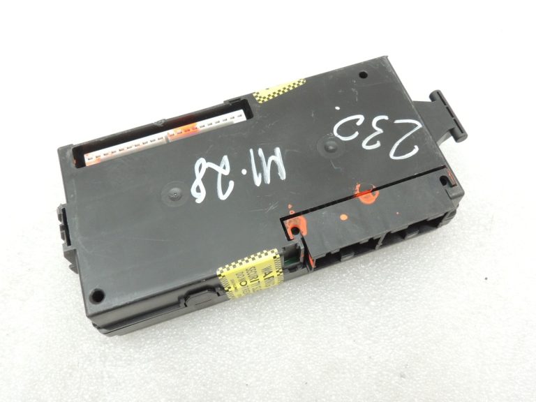 Mitsubishi Colt VI Z3 1,5Di-D M639 Motora vadības bloks Vadības bloks MN902329