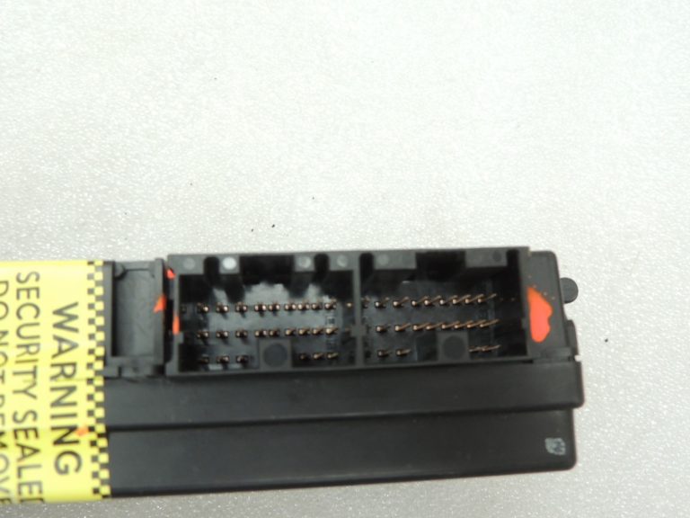 Mitsubishi Colt VI Z3 1,5Di-D M639 Motora vadības bloks Vadības bloks MN902329