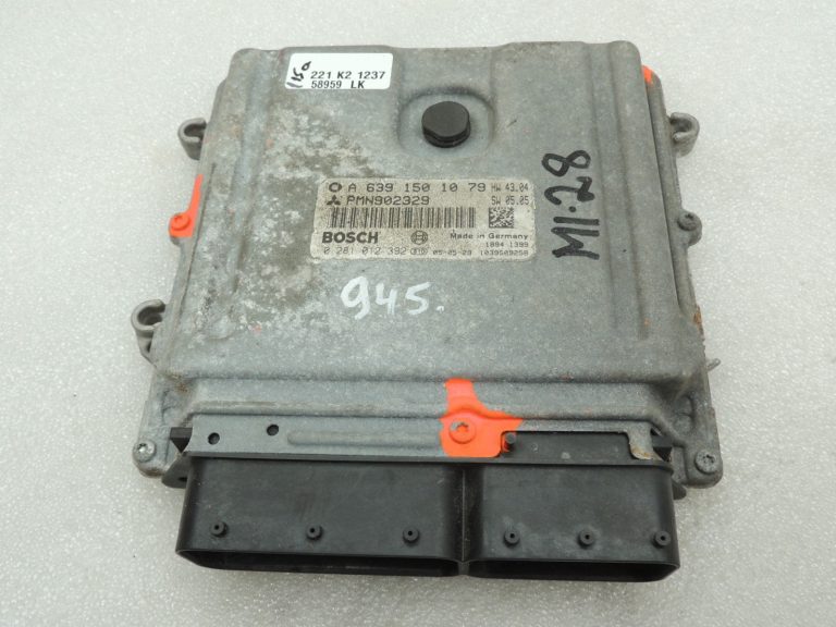 Mitsubishi Colt VI Z3 1,5Di-D M639 Motora vadības bloks Vadības bloks MN902329