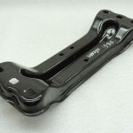 Oriģinālā Mercedes Benz W205 M651 aizmugurējais automātiskās transmisijas stiprinājums A2052401802