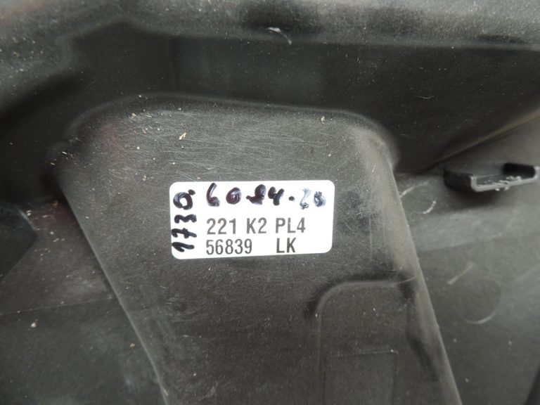 Mercedes-Benz C-klase W205 Logu regulatora mehānisms priekšējais kreisais A2057204923