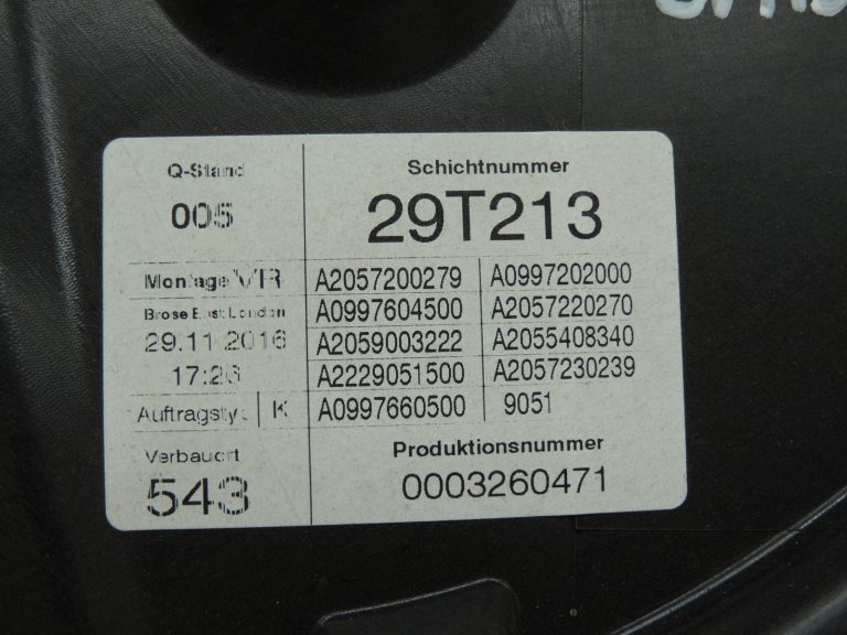 Mercedes-Benz C-Class W205 Logu regulatora mehānisms priekšējais labais A2057205023