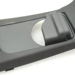 Mercedes-Benz C-klases W205 B-svārstieņa apdare labā melna A20569080039F93