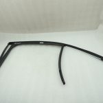 Mercedes W205 sedans hromēta durvju loga aizmugures labās puses blīvējums A205735540