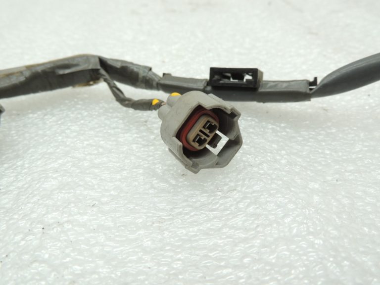Suzuki Grand Vitara II SQ420 2.0i benzīna degvielas iesmidzinātāja elektroinstalācija 3667065D01