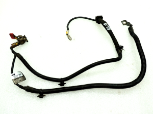 Citroen C2 1.1 HFX benzīna akumulatora pozitīvā termināla vadu instalācija 9655593580