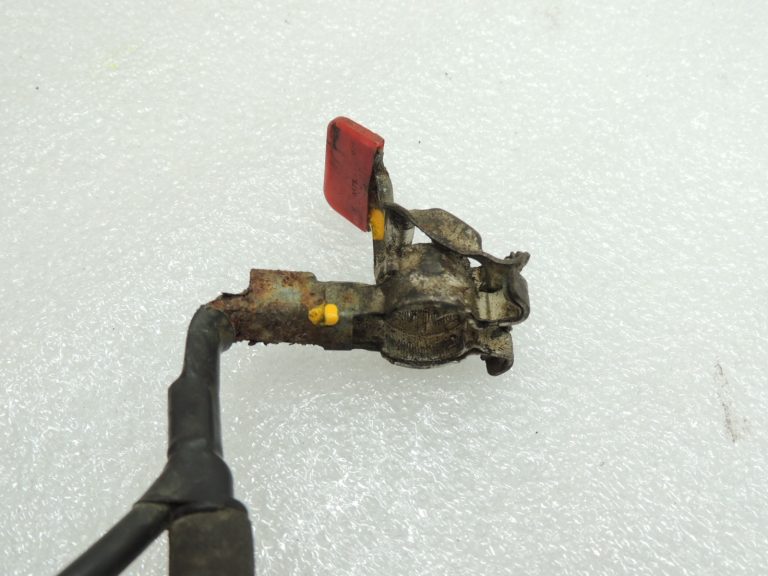 Citroen C2 1.1 HFX benzīna akumulatora pozitīvā termināla vadu instalācija 9655593580