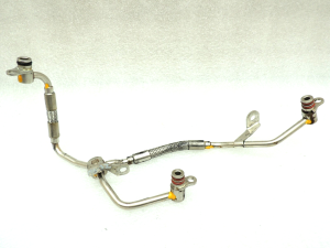 Mercedes W205 C63 AMG turbokompresora eļļas caurule A1770901177 A1770908402